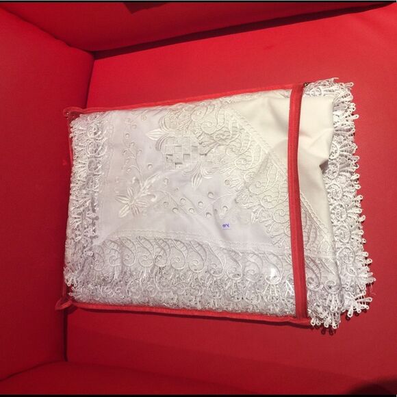 ERITA  TABLECLOTH - Picture 2 of 8